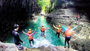 Canyooneering (Kawasan Falls)